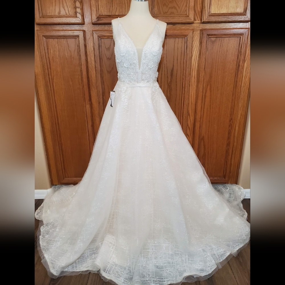 Blush Spaghetti Strap V-Neck Corset Back Wedding Dress size 18 NEW